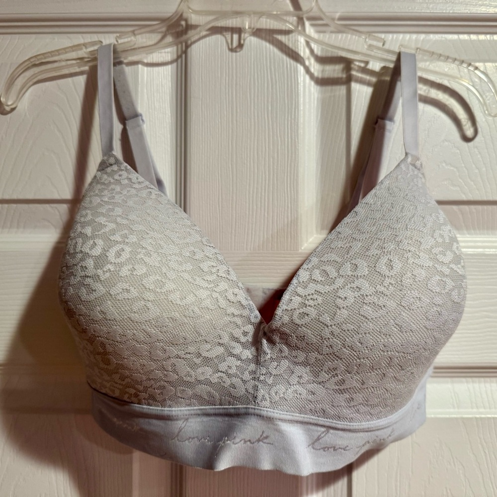 PINK Lightly Lined Lace Bra